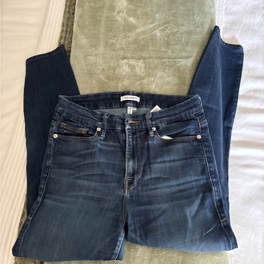 Good American Straight/Skinny Jeans